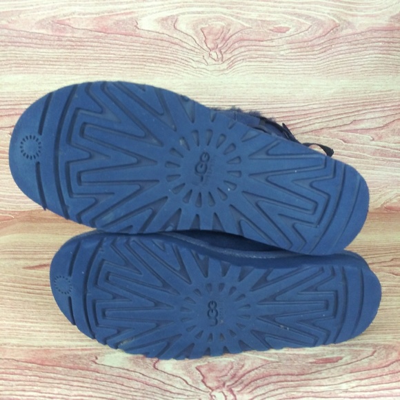 **SOLD SOLD**UGG Everleigh Bailey Bow Navy Talot 5 - Picture 7 of 8